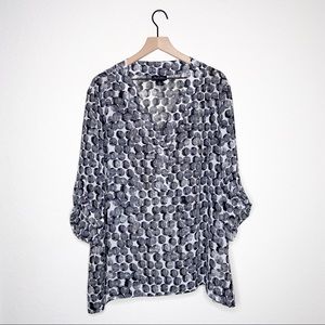 Nue Options Black White Geometric Plus Size Blouse